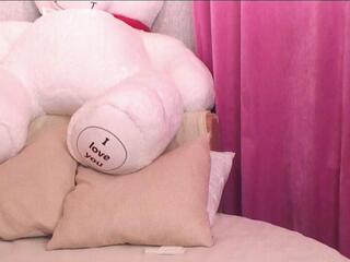 Naomi Bea — Flirt4free recorded stream screenshot (08 Oct 2025)