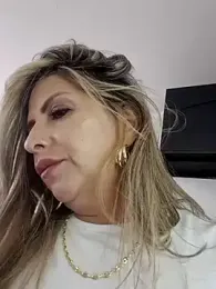 _Abril-Office1 — Stripchat recorded stream image, 19.02.2025 19:10