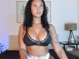 ninagold — Camsoda recorded stream image, 09.10.2025 02:20