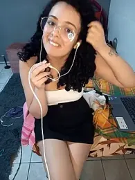 NinaSweet2 — Stripchat recorded stream image, 09.10.2025 03:30