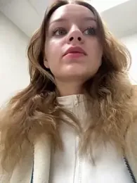 Cum_girlss — Stripchat recorded stream image, 09.10.2025 04:20