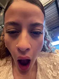 alana15 — Stripchat recorded stream image, 09.10.2025 22:50