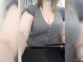 Veronika_Gold — Bongacams recorded stream image, 20.02.2025 03:00