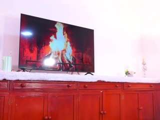 lara-giraldo — Camsoda recorded stream image, 12.10.2025 00:00