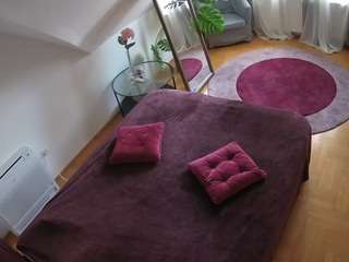 voyeurcam-julmodels-whitebed-4 — Camsoda recorded stream image, 09.10.2025 18:00