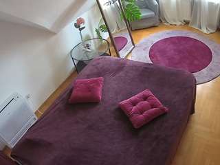 voyeurcam-julmodels-whitebed-4 — Camsoda recorded stream image, 09.10.2025 18:00