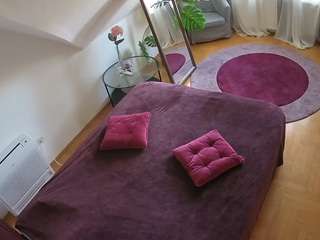 voyeurcam-julmodels-whitebed-4 — Camsoda recorded stream image, 09.10.2025 18:00