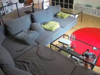 voyeurcam-julmodels-living-3 — Camsoda recorded stream image, 09.10.2025 18:00