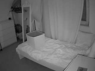 voyeurcam-julmodels-reallife-3 — Camsoda recorded stream image, 09.10.2025 18:00