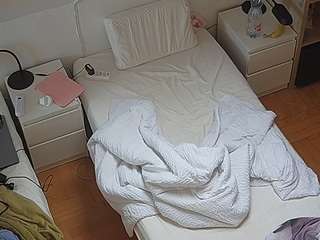 voyeurcam-julmodels-bed-7 — Camsoda recorded stream image, 09.10.2025 18:00