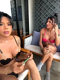 HOT_LADY_777 — Stripchat recorded stream image, 13.10.2025 18:50