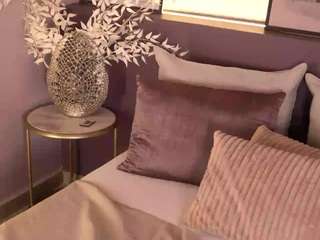 ellediane — Camsoda recorded stream image, 13.10.2025 22:00