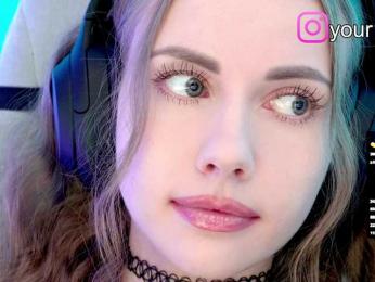 VikkiExtraCheese — Bongacams recorded stream image, 13.10.2025 19:10