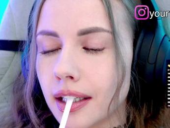 VikkiExtraCheese — Bongacams recorded stream image, 13.10.2025 19:10