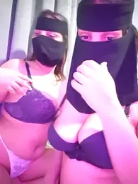 _arabica_ — Stripchat recorded stream screenshot (15 Oct 2025)