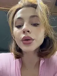 Camilla_Railian — Stripchat recorded stream image, 16.10.2025 02:50