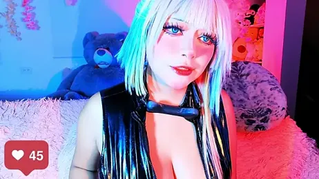seraphine23 — Stripchat recorded stream image, 17.10.2025 02:00
