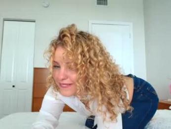 theislandgirl — Chaturbate recorded stream image, 20.02.2025 19:00