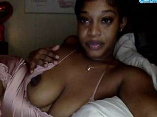 iluvsaffire-bleu — Camsoda recorded stream image, 17.10.2025 22:20