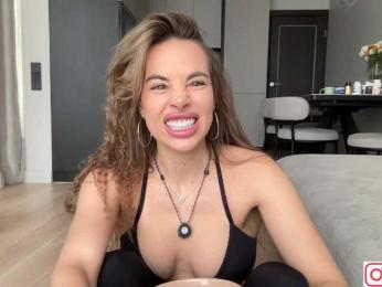 diffgirls1-1 — Bongacams recorded stream image, 18.10.2025 10:40