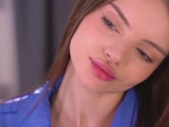 bellacle — Chaturbate recorded stream image, 18.10.2025 08:00