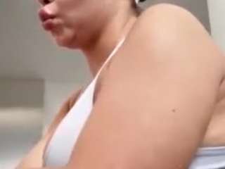 gabyferrer — Camsoda recorded stream image, 19.10.2025 20:10