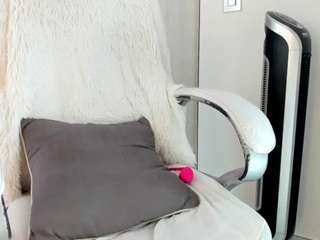 natalieclark — Camsoda recorded stream image, 20.10.2025 17:10