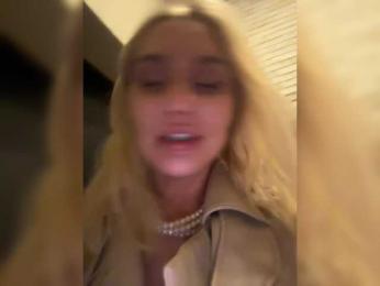 Tvoyasamka77 — Bongacams recorded stream image, 22.10.2025 03:20