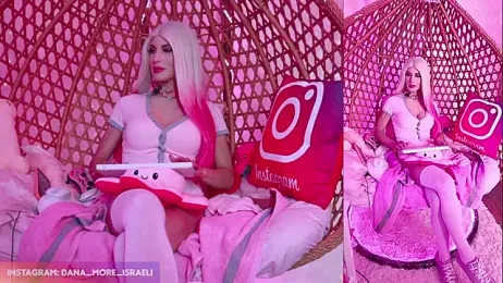 dana_more — Stripchat recorded stream image, 24.10.2025 08:40