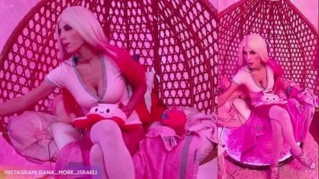 dana_more — Stripchat recorded stream image, 24.10.2025 08:40