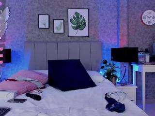 ashley-bruce — Camsoda recorded stream image, 21.02.2025 12:00