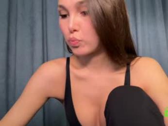 hollyextra — Chaturbate recorded stream image, 24.10.2025 15:30