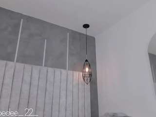 chloedee — Camsoda recorded stream image, 21.02.2025 14:00