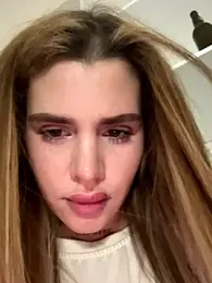 EmiliaCatalina — Stripchat recorded stream image, 25.10.2025 00:30