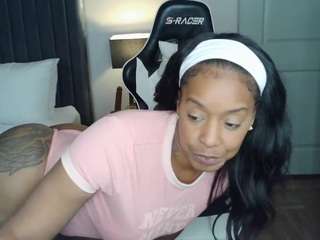 january-rose — Camsoda recorded stream image, 25.10.2025 02:40