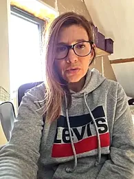 Lina_lou4 — Stripchat recorded stream image, 26.10.2025 09:30