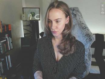 Adamova_Eva — Bongacams recorded stream screenshot (21 Feb 2025)