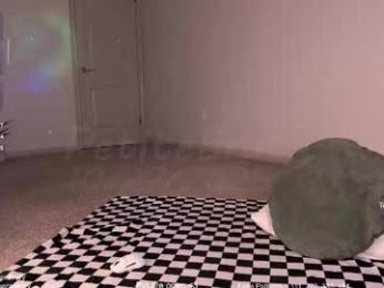 petitebrat — Chaturbate recorded stream screenshot (27 Oct 2025)