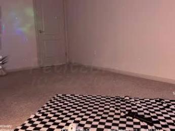 petitebrat — Chaturbate recorded stream screenshot (27 Oct 2025)