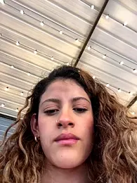 alana15 — Stripchat recorded stream image, 28.10.2025 21:30