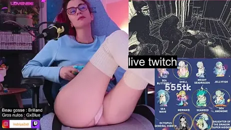 Indriya2x0 — Stripchat recorded stream image, 28.10.2025 20:10