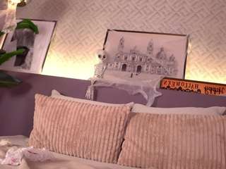 ellediane — Camsoda recorded stream image, 29.10.2025 22:10