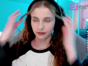 VikkiExtraCheese — Bongacams recorded stream image, 29.10.2025 21:20
