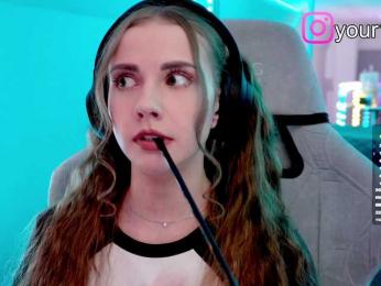 VikkiExtraCheese — Bongacams recorded stream image, 29.10.2025 21:20