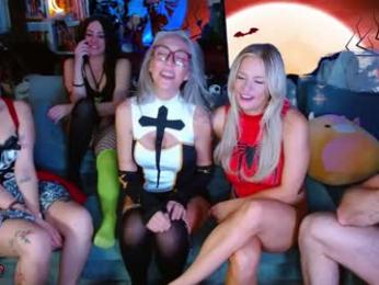oliviaowens — Chaturbate recorded stream image, 31.10.2025 03:40