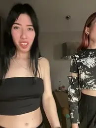 caressyourself — Stripchat recorded stream image, 31.10.2025 17:20