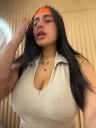 clarachanelricek — Stripchat recorded stream image, 31.10.2025 20:00