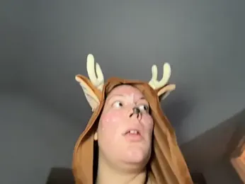 Thickarella420 — Stripchat recorded stream image, 31.10.2025 21:00