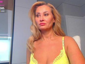 hold-me-tight — Bongacams recorded stream image, 22.02.2025 12:00