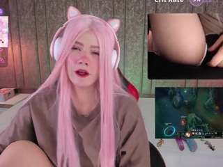 lilapop4 — Camsoda recorded stream image, 01.11.2025 13:30
